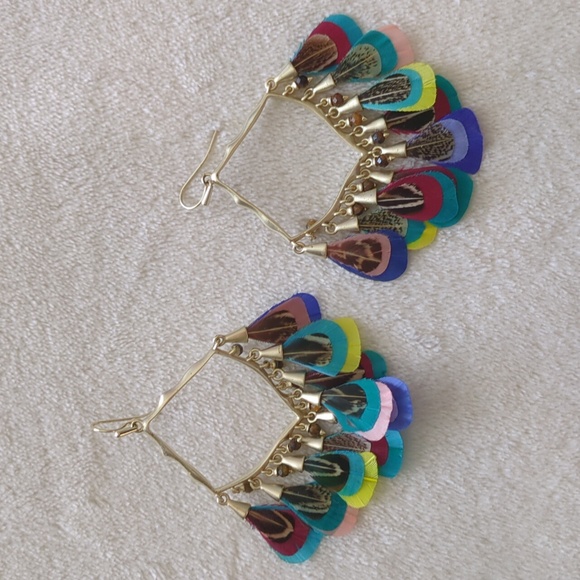 Kendra Scott Raven Earrings Multi Feather Statement Light Weight - Picture 1 of 8